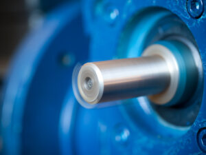 Large and powerful engine gearbox on test stand