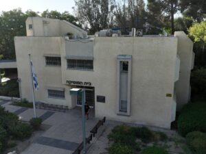 דמי שימוש בית המזויקה