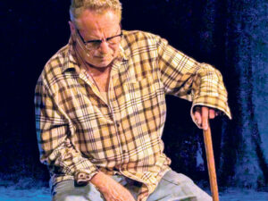 מופע- מונודרמה: "לבד בסלון" - שלמה בראבא